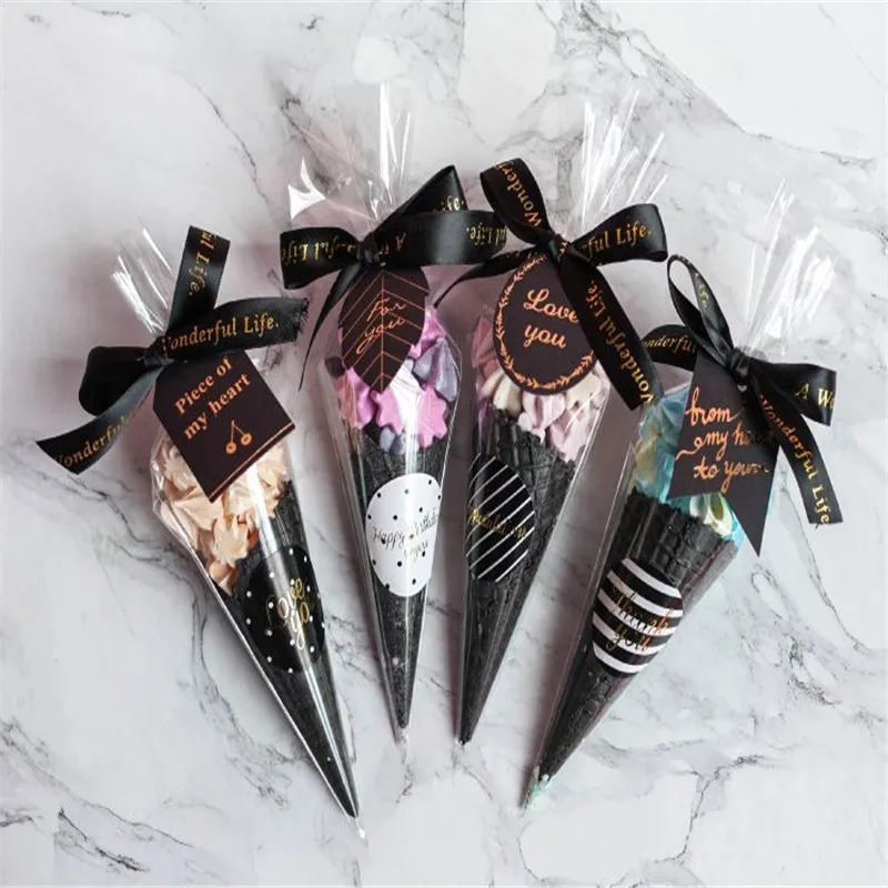 50pcs Cone Candy Bag Transparent Plastic Triangle Ice Cream Cone Candy Popcorn Bag With Kink Gift Bag  Trick Or Treat Packaging