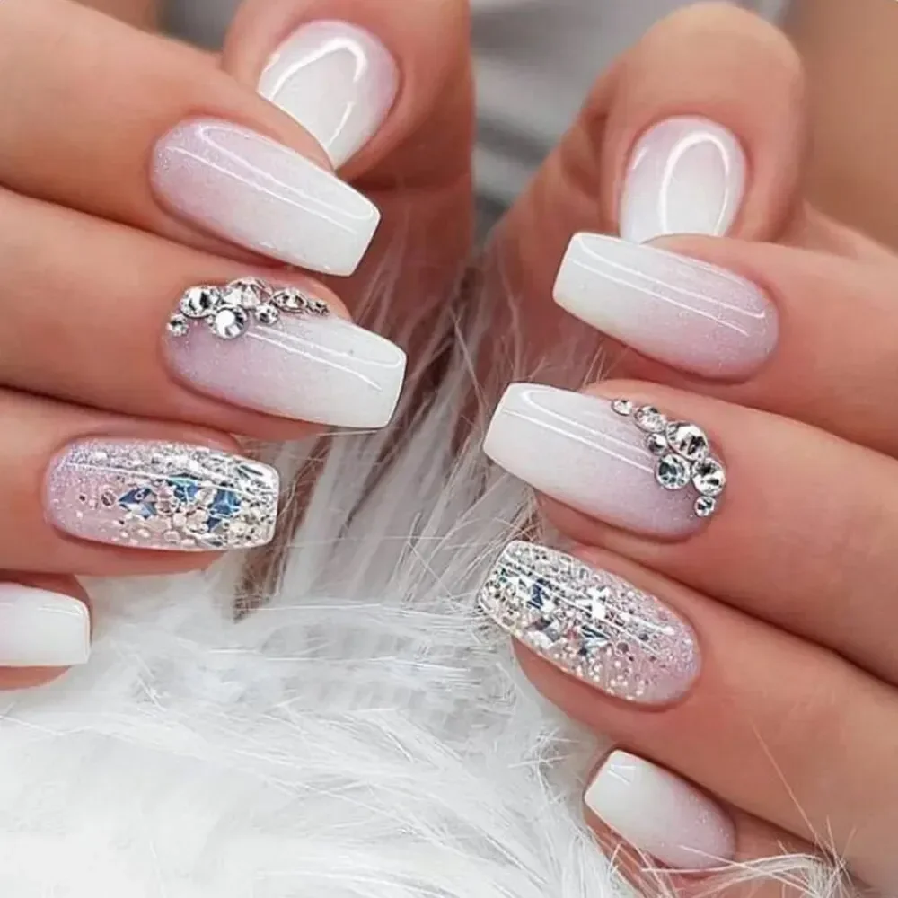 24 pièces brillant court cercueil presse sur ongles rose et blanc Style français faux ongles avec strass faux ongles réutilisables