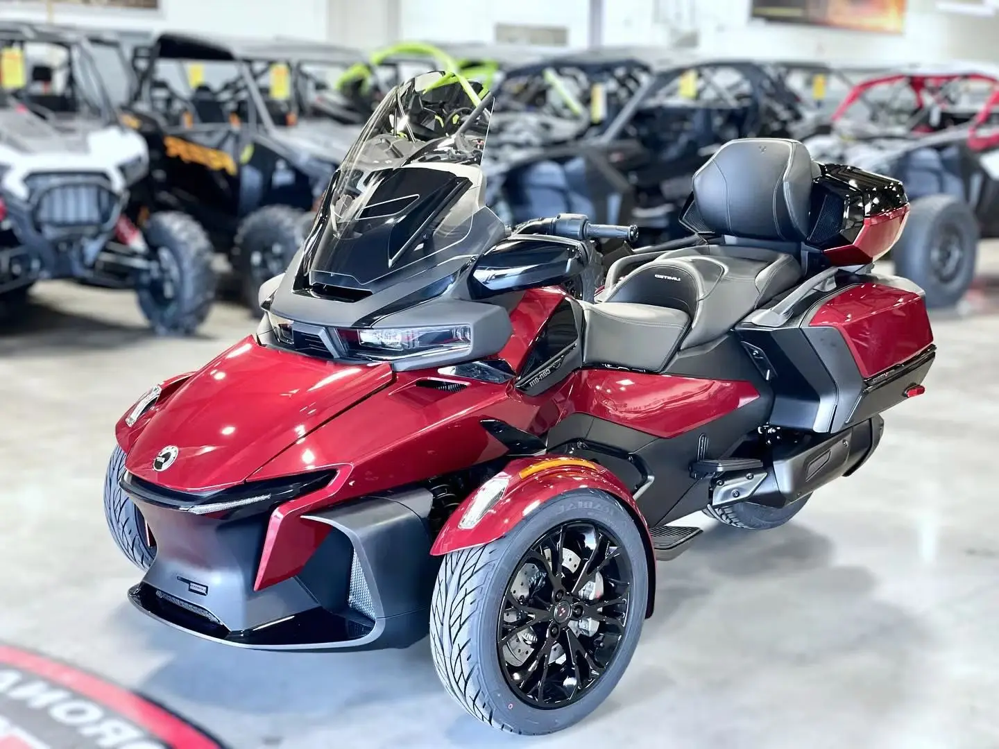 دراجة نارية ثلاثية العجلات دراجة نارية ثلاثية العجلات ، Can-Am Spyder RT محدودة ، معدني عميق Marsala ، شحن مجاني ، #1