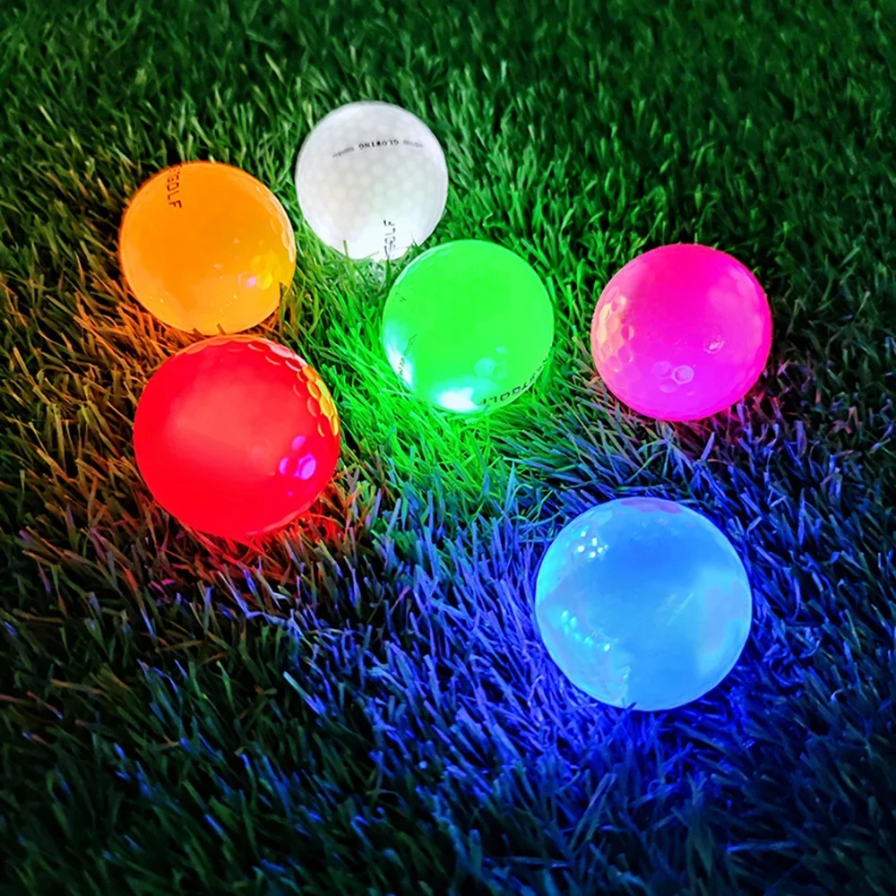 6 szt. Świecące w ciemności zapala się świecące LED piłki golfowe 4 wbudowane światła na prezent dla golfistów — zdjęcie 2