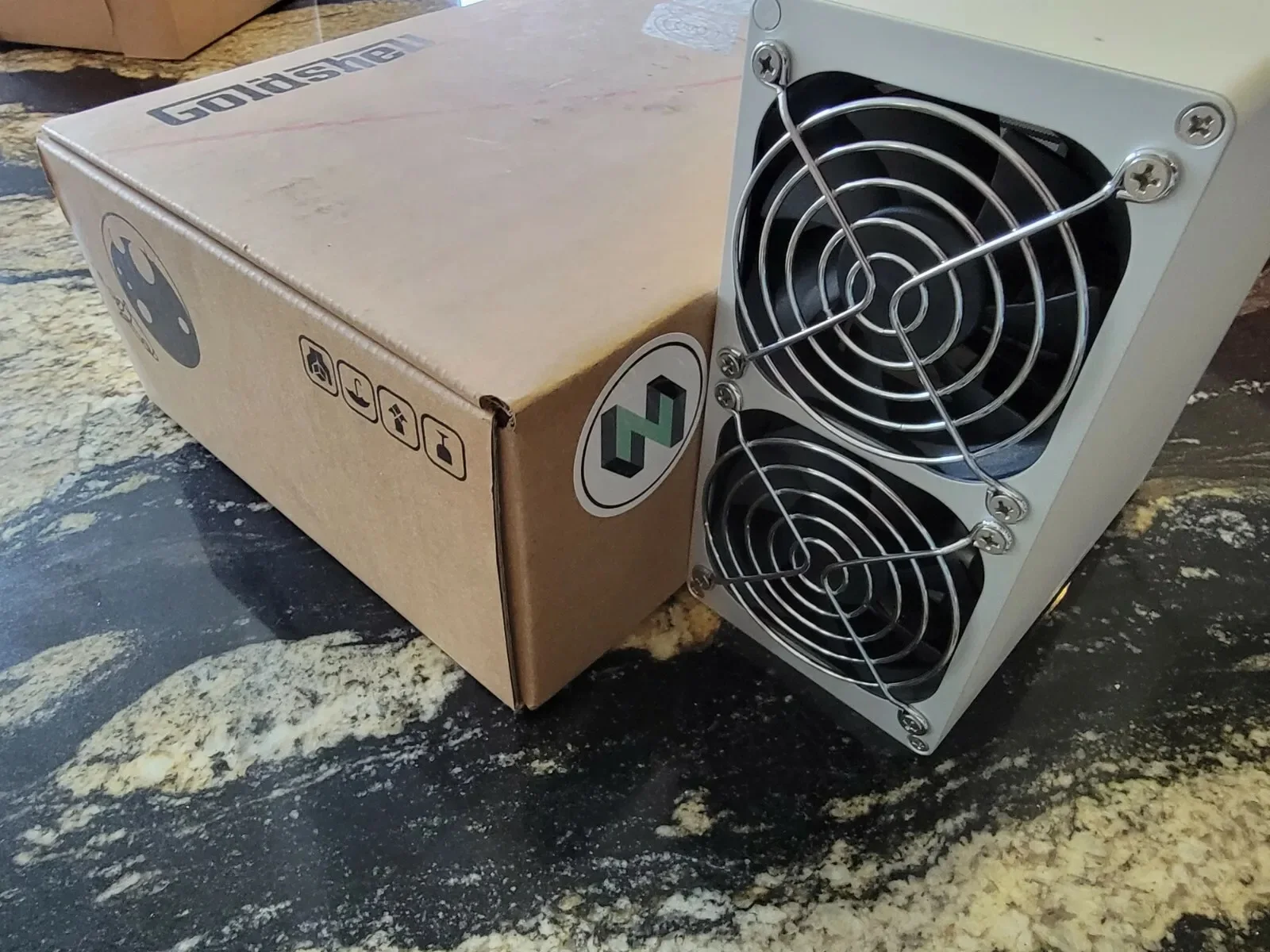 SM Goldshell CK-BOX NERVOUS CKB Miner ASIC + PSU 1.05 Th/s