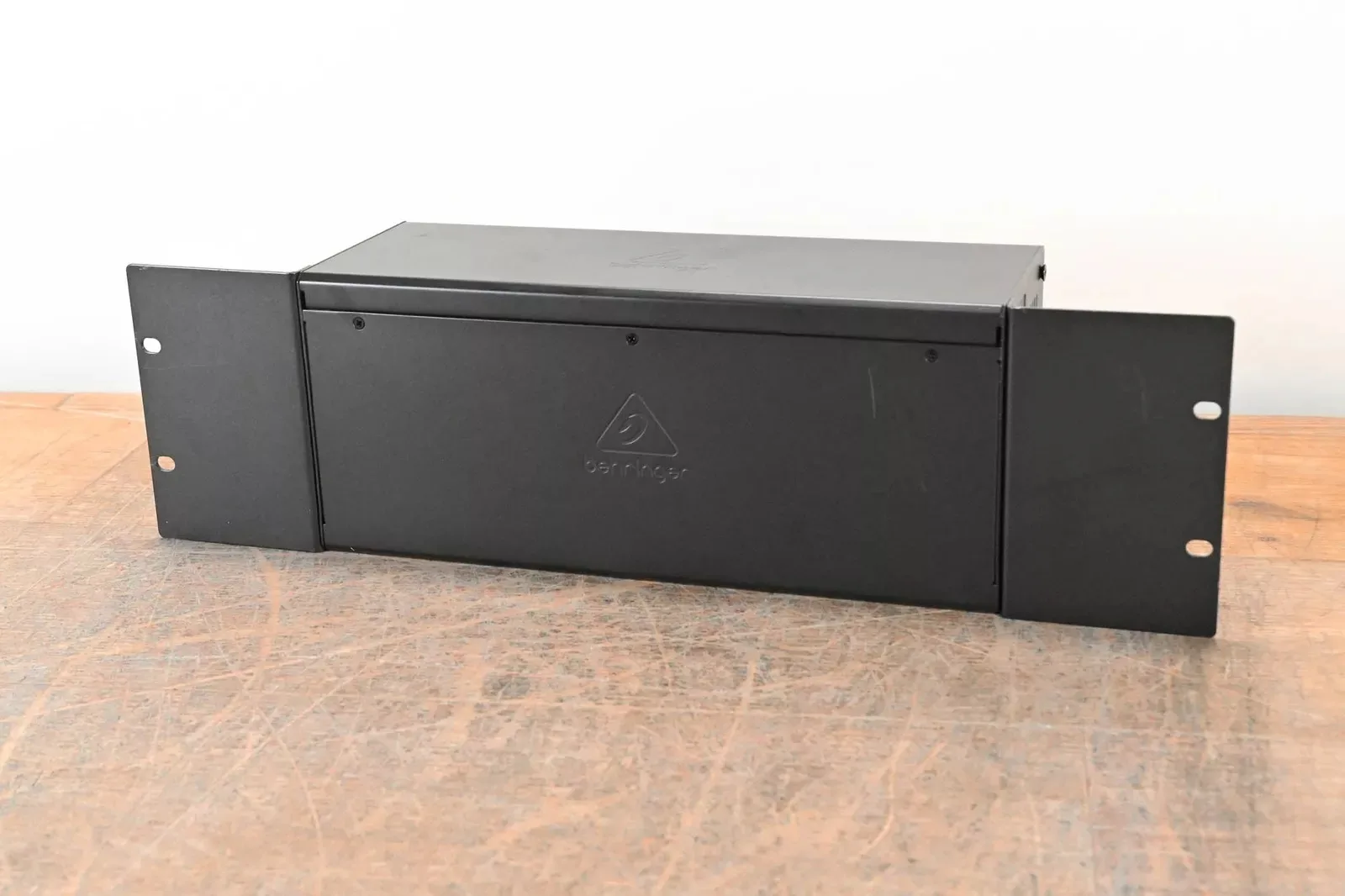 BEST SELLING X Air XR18 18-Channel Tablet-Controlled Digital Mixer - DISCOUNTS