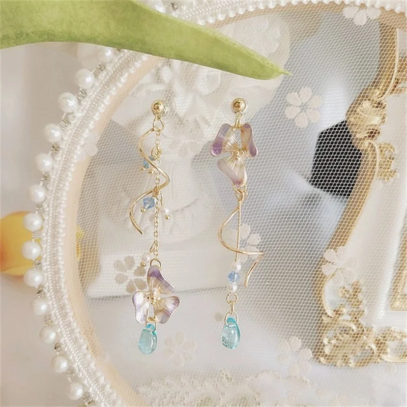 Neue koreanische asymmetrische Blumen-Ohrhänger für Damen, lange Quasten-Schmetterlings-Ohrringe mit Imitationsperlen, Katzen-Ohrhänger, Partyschmuck – Detail 2