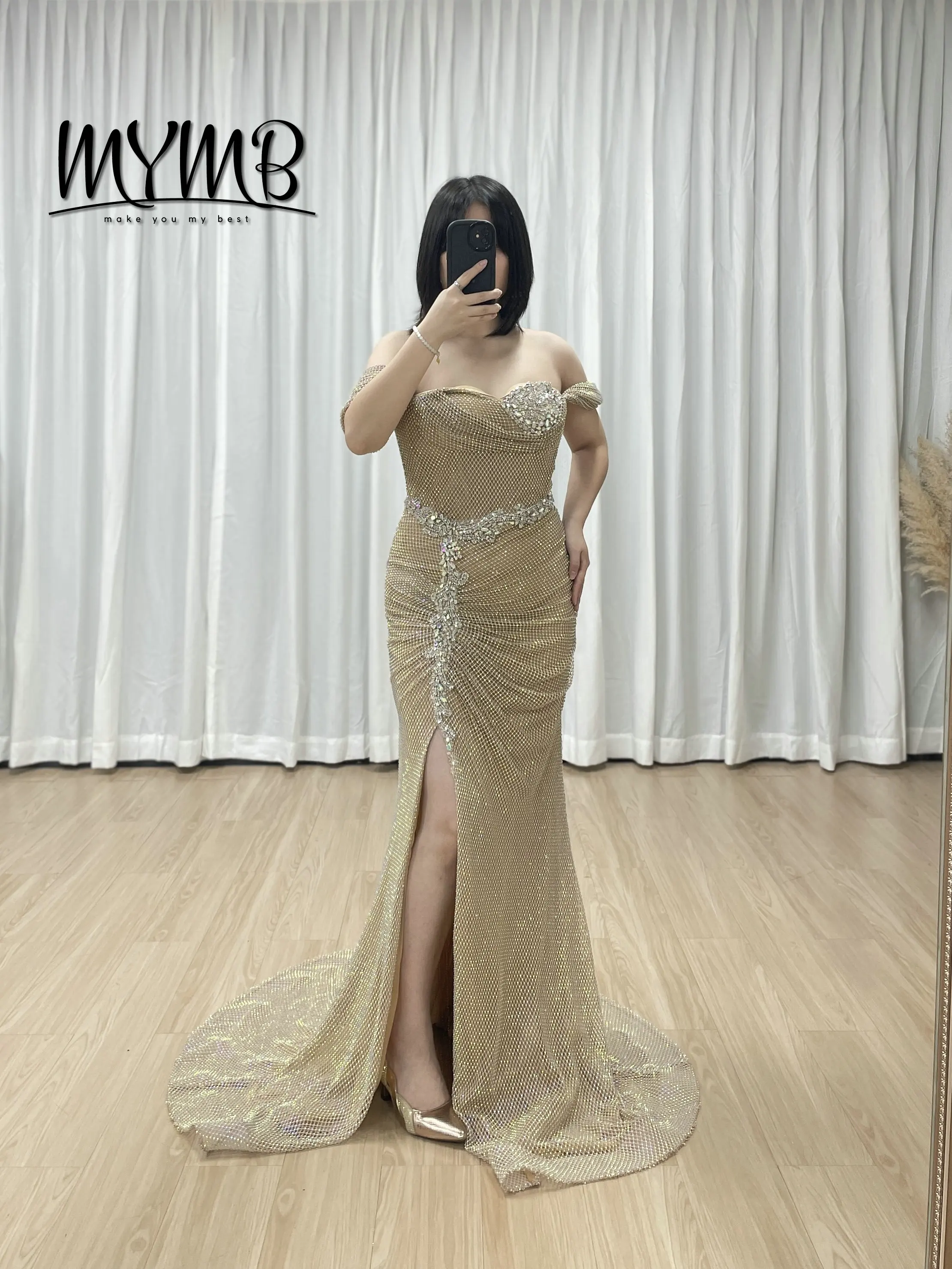 

MYMB Sparkle Gold Sequin Mermaid Gown With Off Shoulder Sweetheart Neckline Thigh High Slit for Prom Formal Evening Wear MB40437