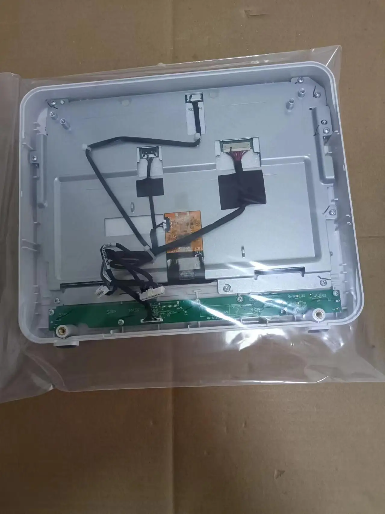 New Original Mindray ePM10 LCD Screen with outframe display monitor Assembly