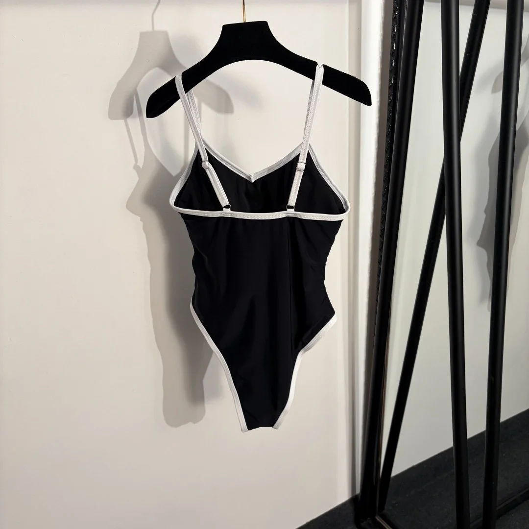 2026 Summer Women's Contrast Trim V-Neck Bodysuit Adjustable Thin Strap Sexy Streetwear Top ZX18595