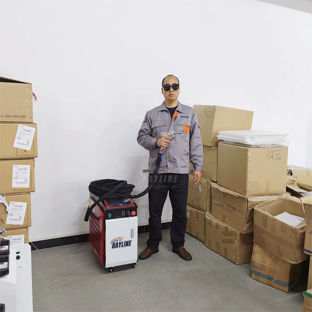 New Mini Water Cooled Handheld Fiber Laser Welding Machine 60kg 4 in1 Welding/Cleaning/ Cutting LASER MACHIN for aluminum copper