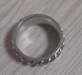 WMCHX Fashion Anxiety Fidget Rings Relaxing Stainless Steel Rotatable Chain Ring for Men Women Spinner Jewelry photo review