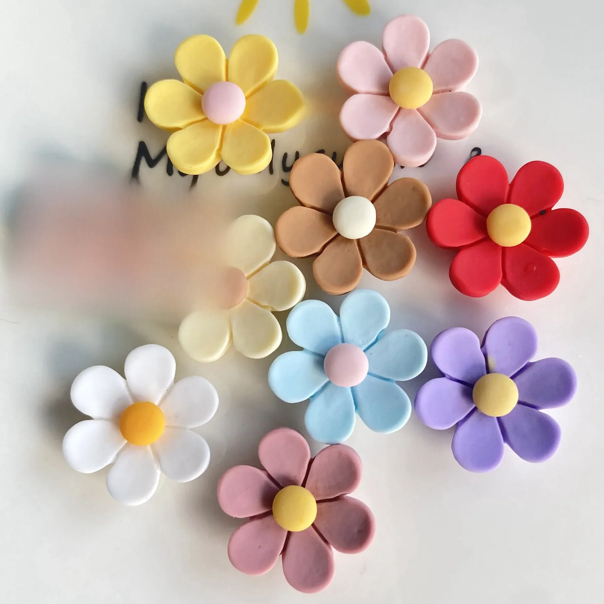 30 pièces 16mm breloque fleurs dos plat planaire résine femmes bricolage épingle à cheveux boucles d'oreilles artisanat matériaux Scrapbook nœud papillon décor Art Applique