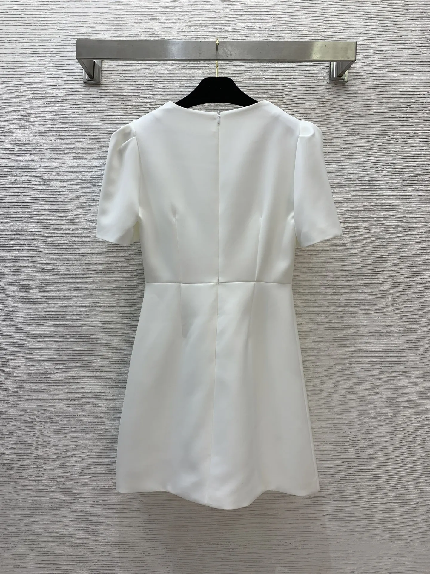 

2025 Summer New breathable white dress for women casual diamond-encrusted high-end custom-made slimming evening dress for women