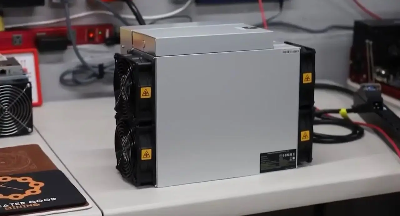 Best Deal BUY 2 GET 1 FREE Bitmain Antminer Z15 Pro 840KSol/s Equihash ASIC Miner  High Efficiency ZEC / ZEN Mining