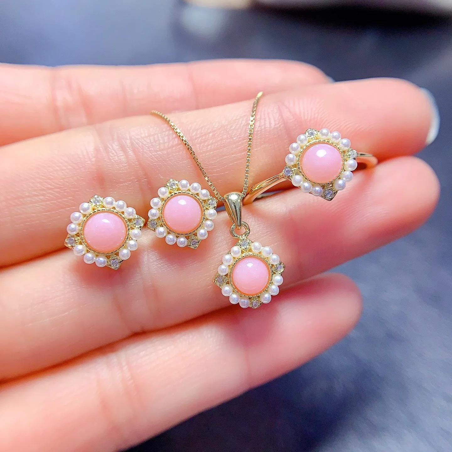 KJJEAXCMY Girls' Jewelry 5x5mm Natural Pink Opal Necklace Pendant Ring Earnail Set 925 Pure Silver Electroplating 18K Gold Clear
