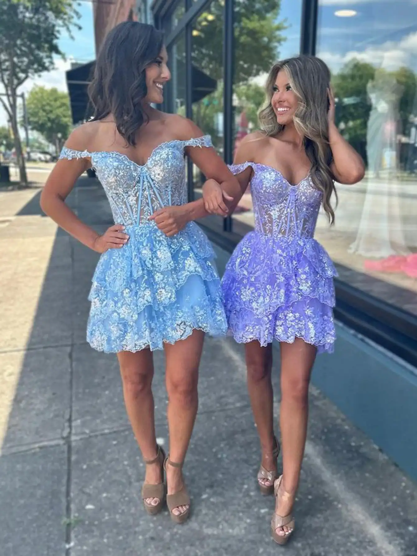 Sparkling Tulle Appliques Off Shoulder Homecoming Dresses for Teens Corest Short Girls Prom Dress Sparkly Sequins Cocktail Gowns