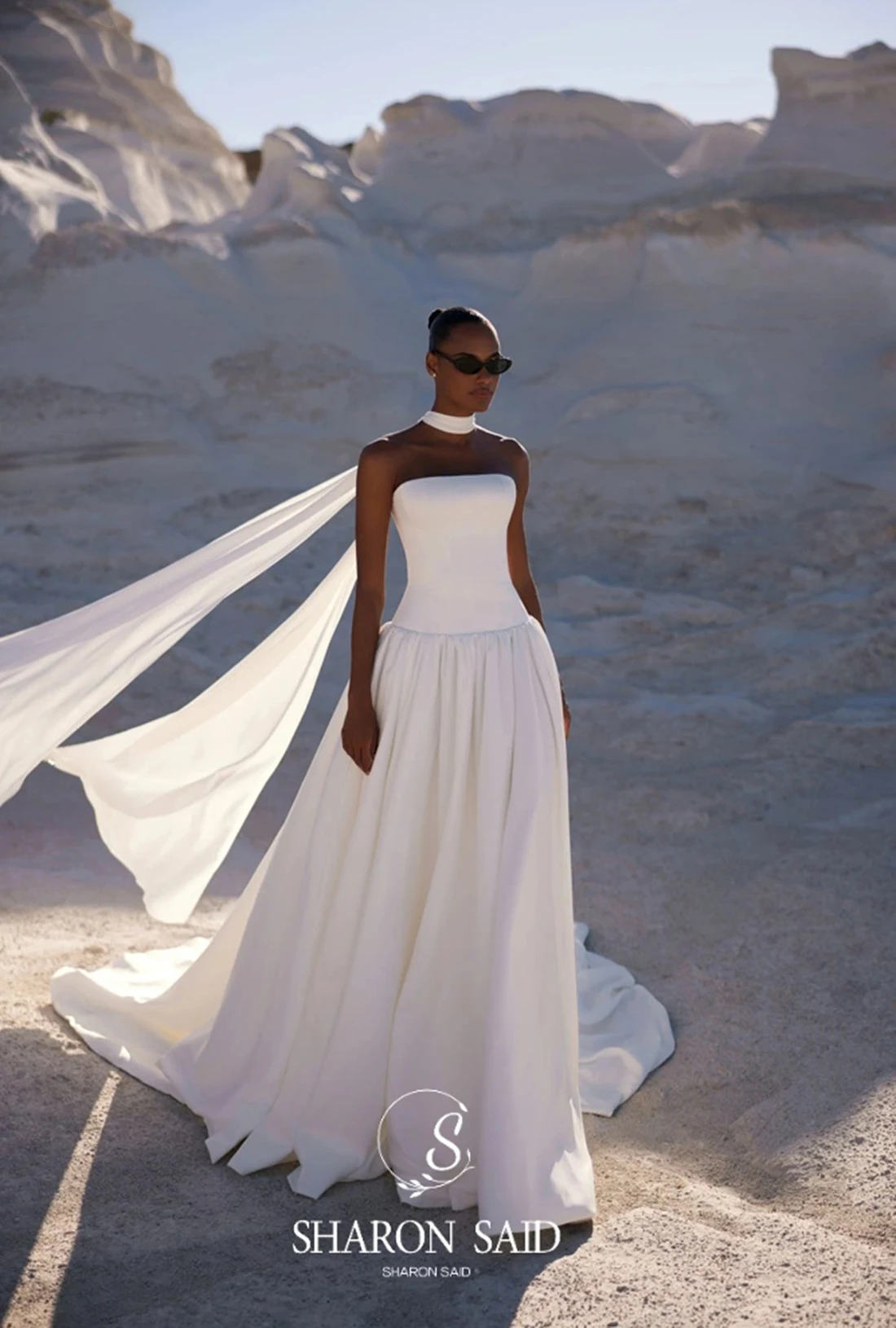 Sharon disse elegante sem alças a linha fora do branco vestido de casamento de cetim 2025 simples tribunal trem espartilho vestidos de noiva sw217 personalizado