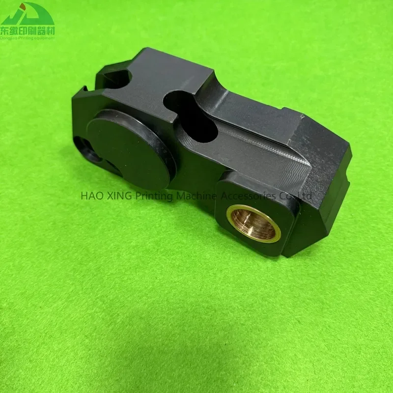 Alloggiamento del cuscinetto delle parti di macchine da stampa di alta qualità per staffa del rullo dell'acqua Mitsubishi V3000 Supporto del rullo dell'acqua di vendita calda