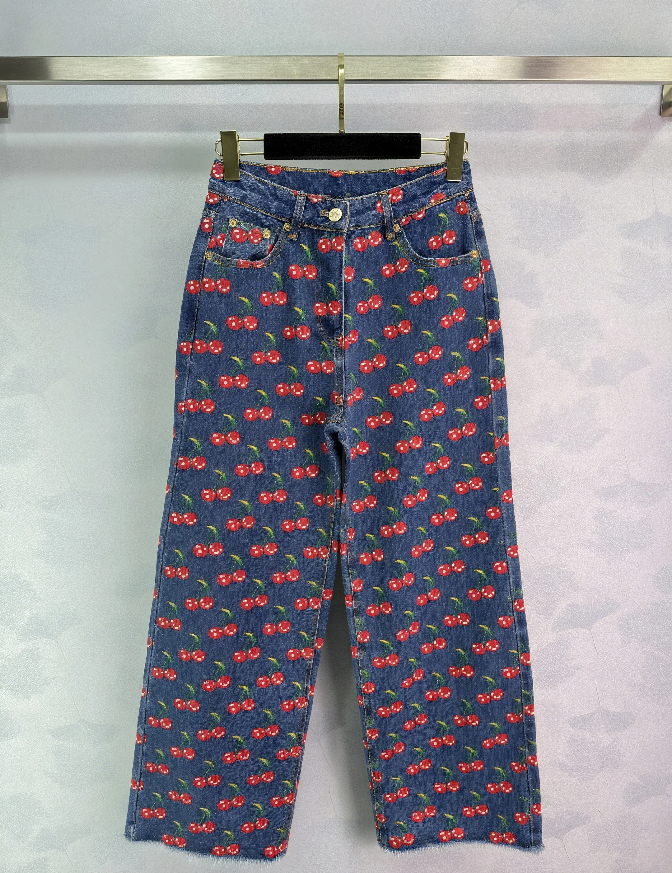 

2025 Summer New and Comfortable High Quality Cherry Letter and Printed Jeans High-waist Striaght Jeans ZXM005