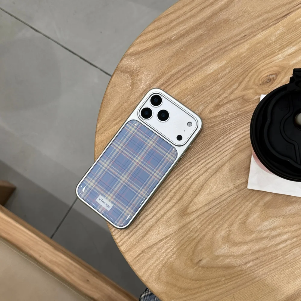 

Blue plaid electroplated fashionable mobile phone case, suitable for iPhone15/14/16/17Pro Max, trendy shockproof protective case