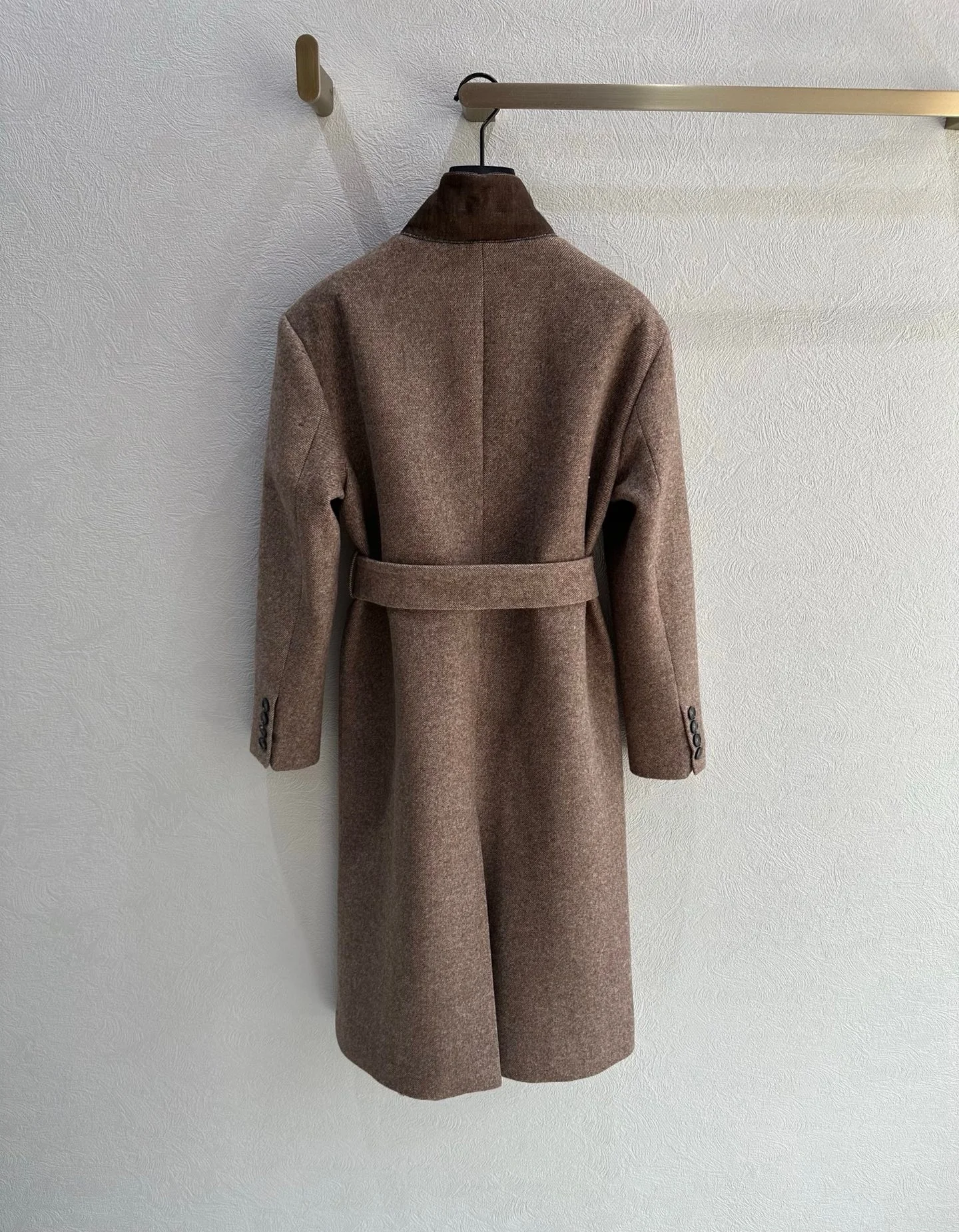 

2025 ранняя осень, новое женское облегающее пальто на талии с воротником-стойкой, банный халат из бисера, стильное шерстяное пальто, куртка, поясной ремень