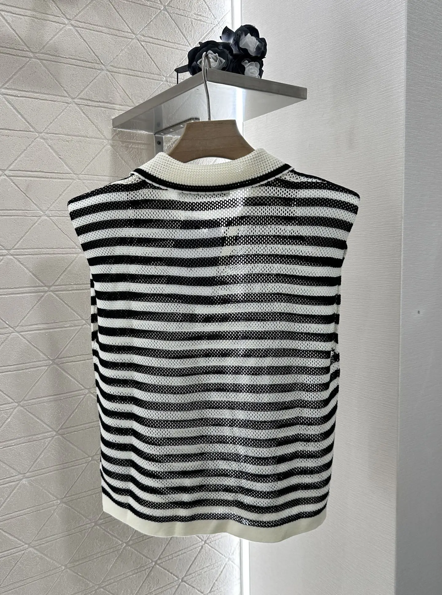 

2025 New Vest Sleeveless Striped O-neck Polyester Fashionable Versatile Slimming Figure-hugging Spring Summer