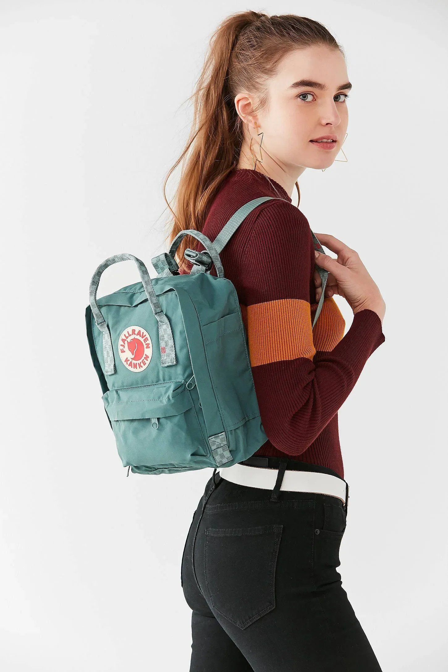 أفضل حقيبة Kanken Backpack للاستخدام اليومي: تجربة حقيقية مع حقيبة Ryukzak Fjallraven Kanken Mini