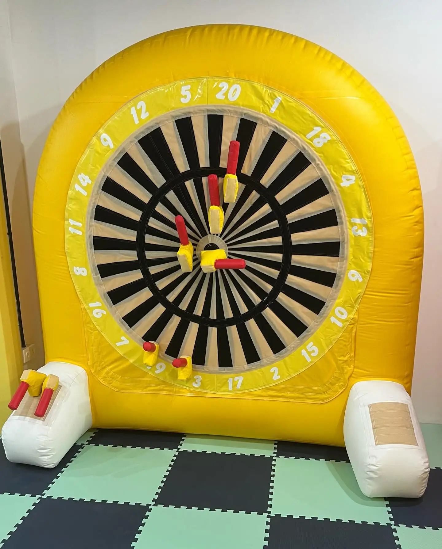 5Ft Mini PVC Airtight  Inflatable Soccer Dart Outdoor Fun Sports  Football Dart Board Toss Game For Kids Backyard Party