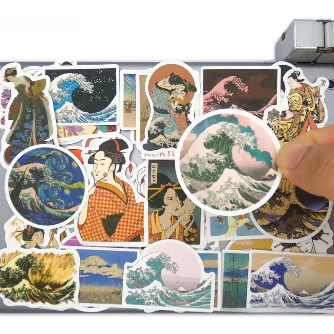 AliExpress HOTEMPO 50PCS Japan Ukiyo-e Painting Art Pattern Waterproof Sticker for Laptop Phone Suitcase Skateboard Bike Motorcycle Car Sticker Toy