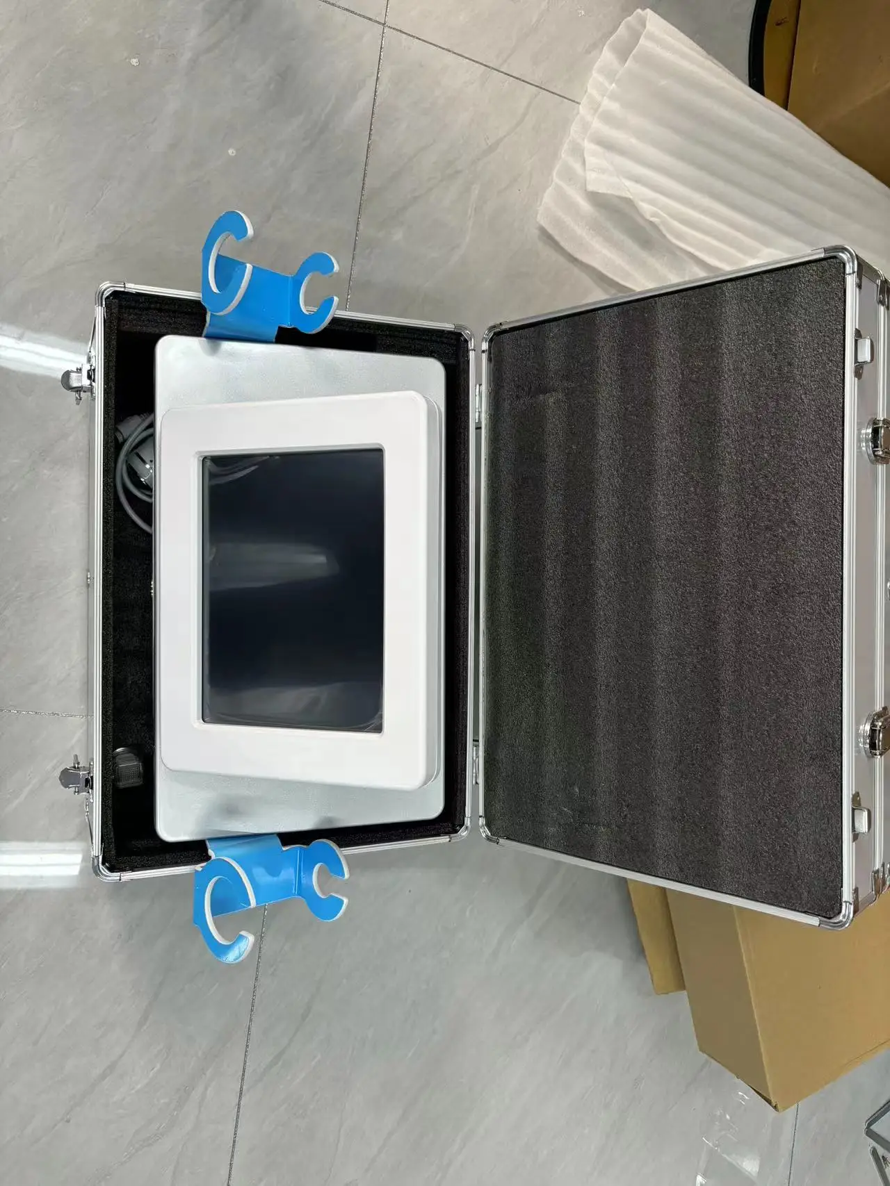 2 In 1 Gold RF Microneedle Machine, Fractional Radiofrequency Microneedling Device for Acne Scar Removal, Stretch Mark Reduction