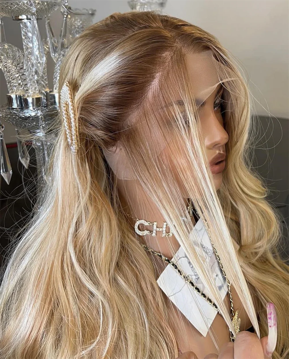 Golden Blonde Synthetic Blend Lace Front Wig Wavy 13x4 Hair Blonde Ombré Rooty Hair Natural Realistic Hairline Look 150% Density