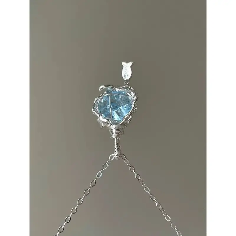 

Fish Ice Butterfly Necklace for Women, Handmade and Niche Design, Full of Atmosphere