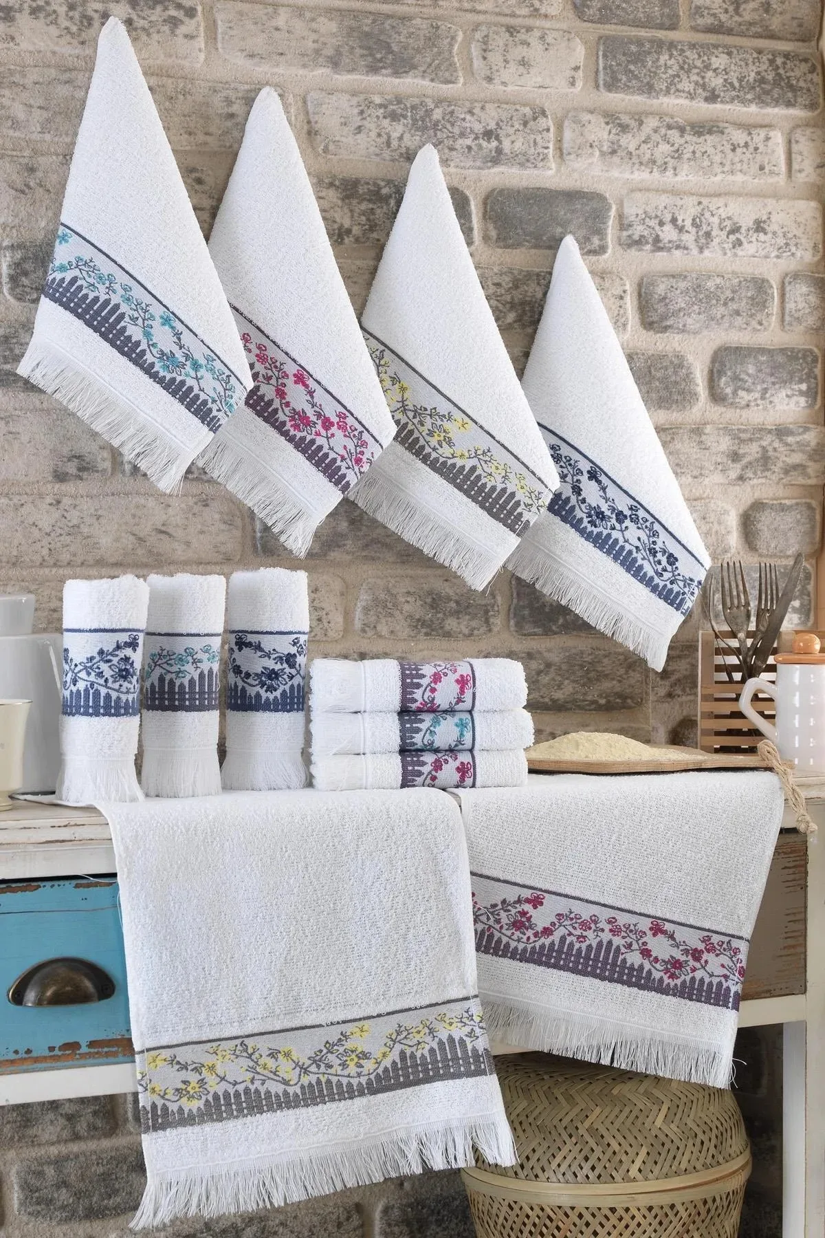 Garden Flower Embroidered 12 Pcs 30X50 Cm Hand And Face Towel Set. It Has High Water Absorbency.