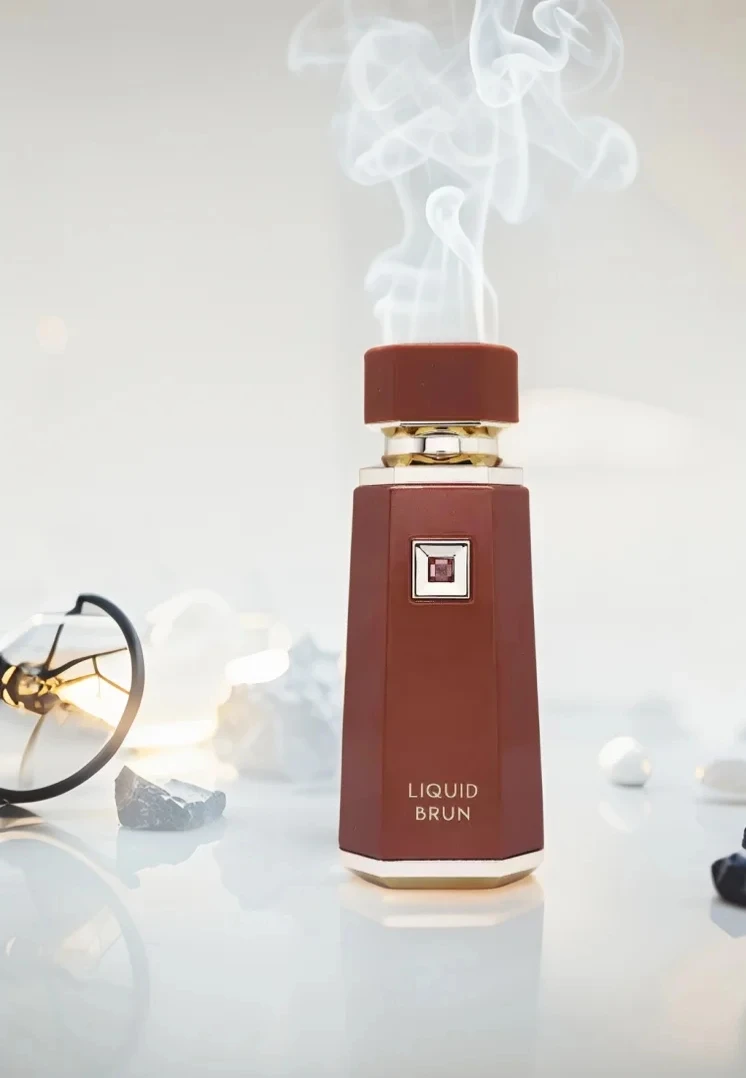 Liquid Brun French Avenue para Hombres 100ml/3.4oz  With its long-lasting bergamot and musk scent, it's an ideal gift choice.