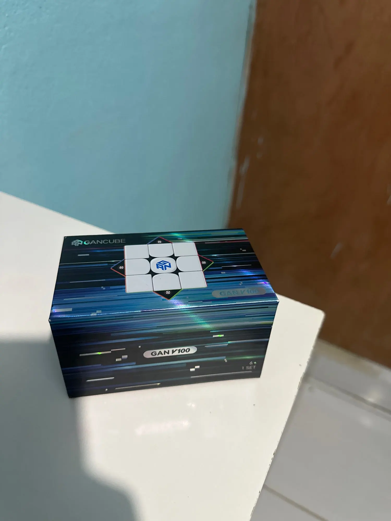 Customer photo for MagLev Sprint Magnetic Speed Cube – GAN V100 MagLev UV — Gearfinch