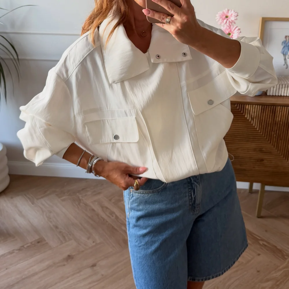 Women Autumn White Utility Cargo Jacket Asymmetric Button Stand Collar Long Sleeve Short Coat Casual Loose Streetwear Outfits