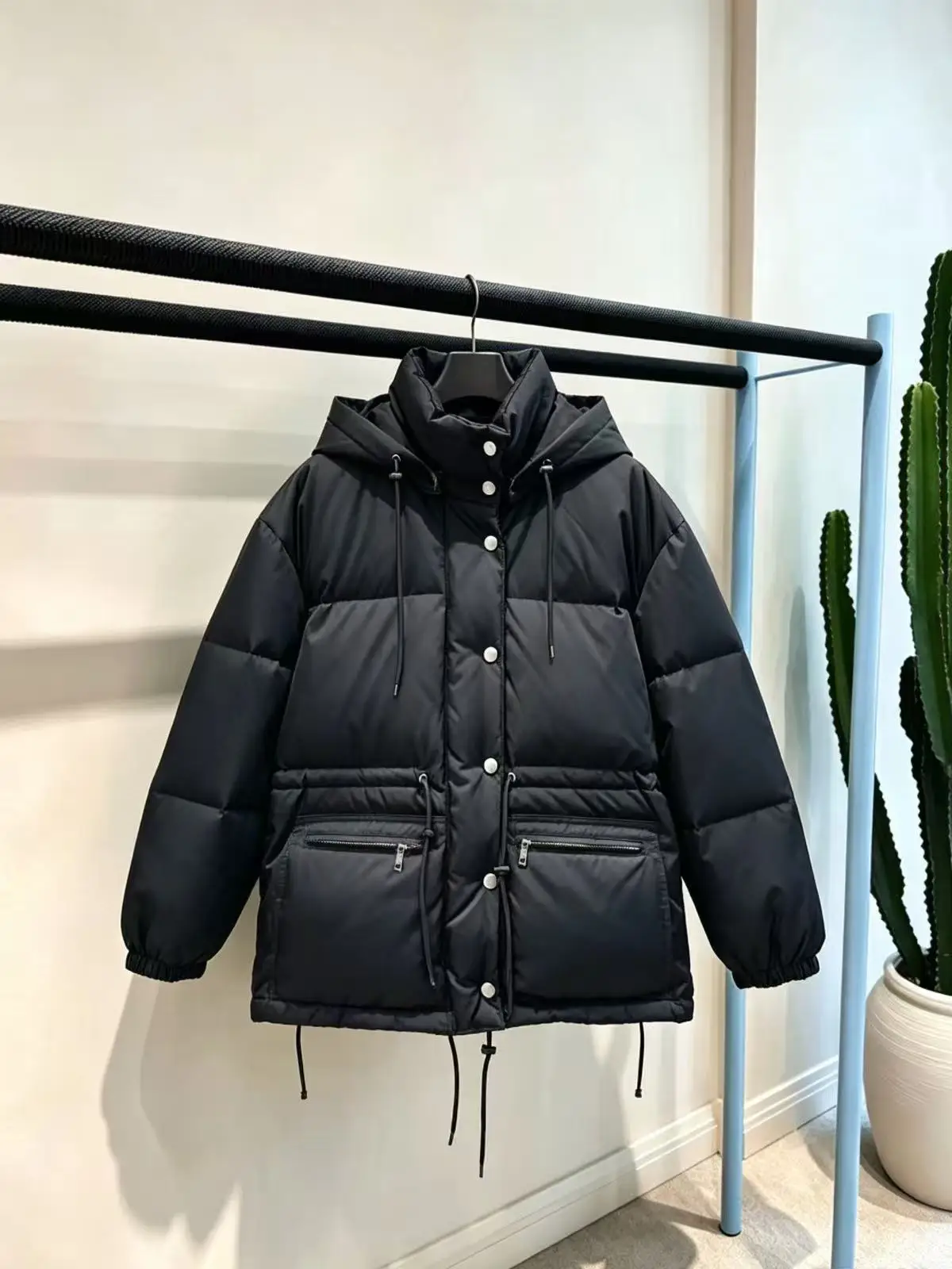 Women's Coat 2026 New Winter Hooded Waist‑cinched White Goose Down Jacket Fashion Black Versatile Zip Long Sleeve Coat 21C