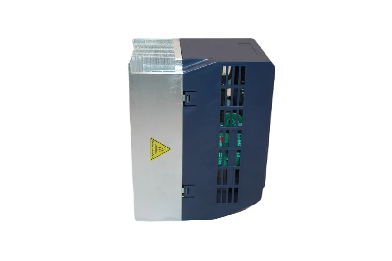 Veikong VFD500M-2R2GT4B Solar Pump MPPT Smart Inverter 0.4KW AC DRIVE Frequency