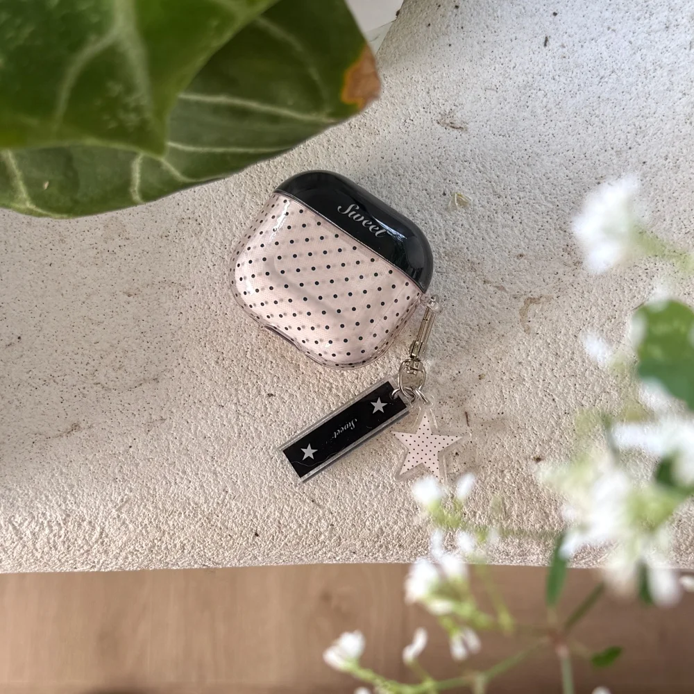 

Korean transparent black polka dot headphone protective case, suitable for AirPods 4/3/Pro/2/3, new shockproof protective case