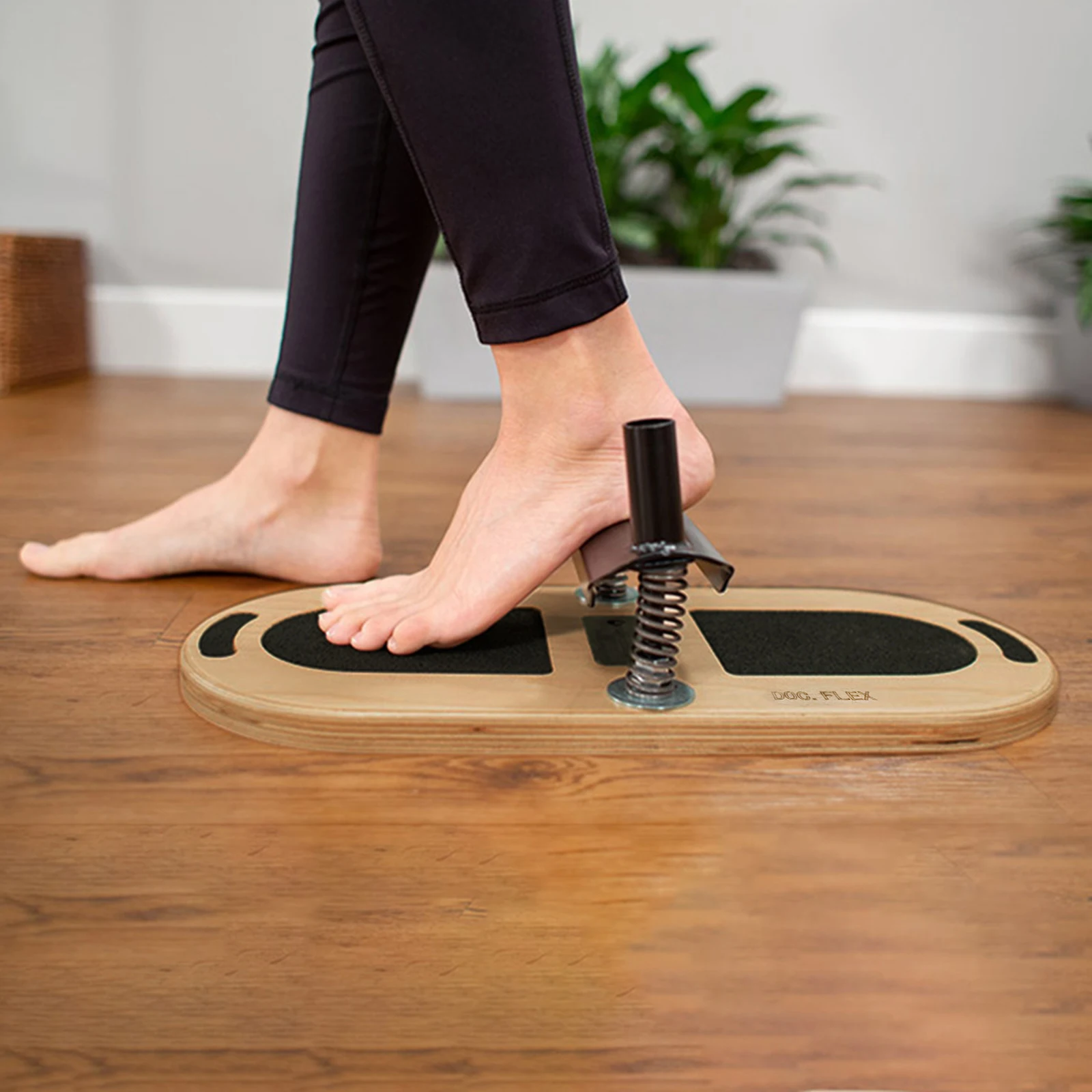 

Foot Corrector Pilates Exercise Strengthener Equipment Ankle Strengthener Exerciser Foot Alignment Tool for Studio Sports Home
