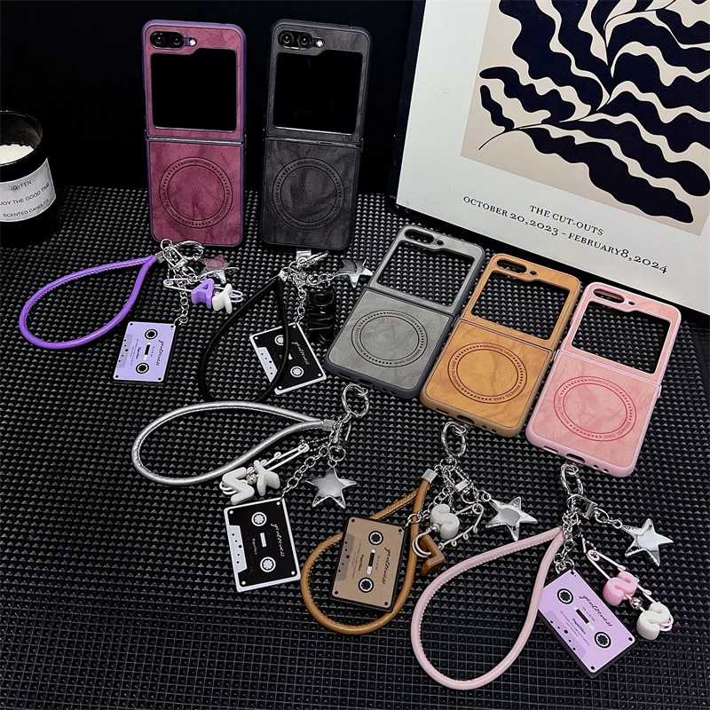 

Luxury leather magnetic Samsung case for Z Flip 5 zflip 6 flip 4 3 flip5 MagSafe Wireless charging with chain shockproof cover