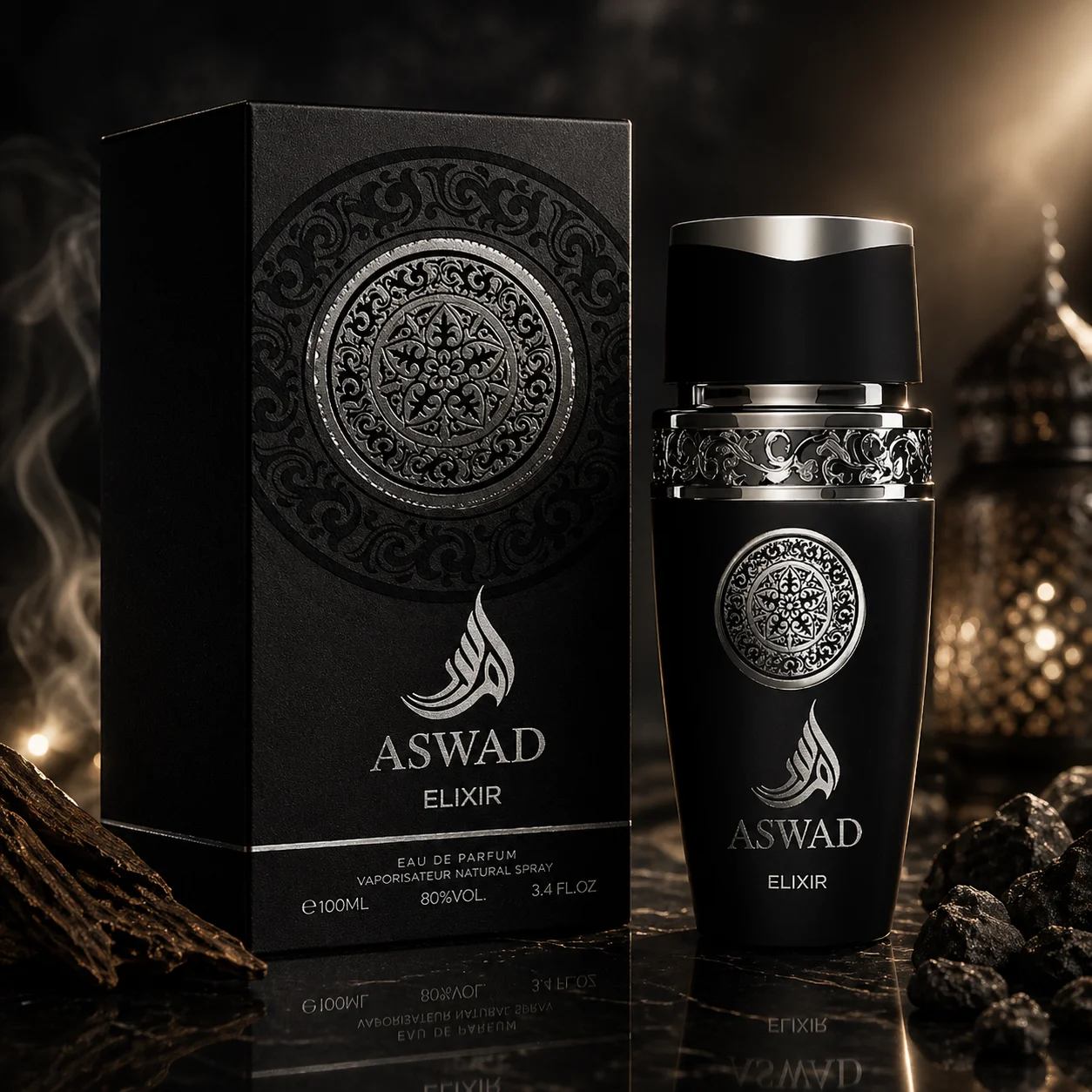 Aswad Elixir 100 ml. Parfum oriental et intense aux notes vives de citron et d’épices, un cœur boisé élégant composé de genévrier et de cèdre, et une base chaleureuse de vanille et de musc.