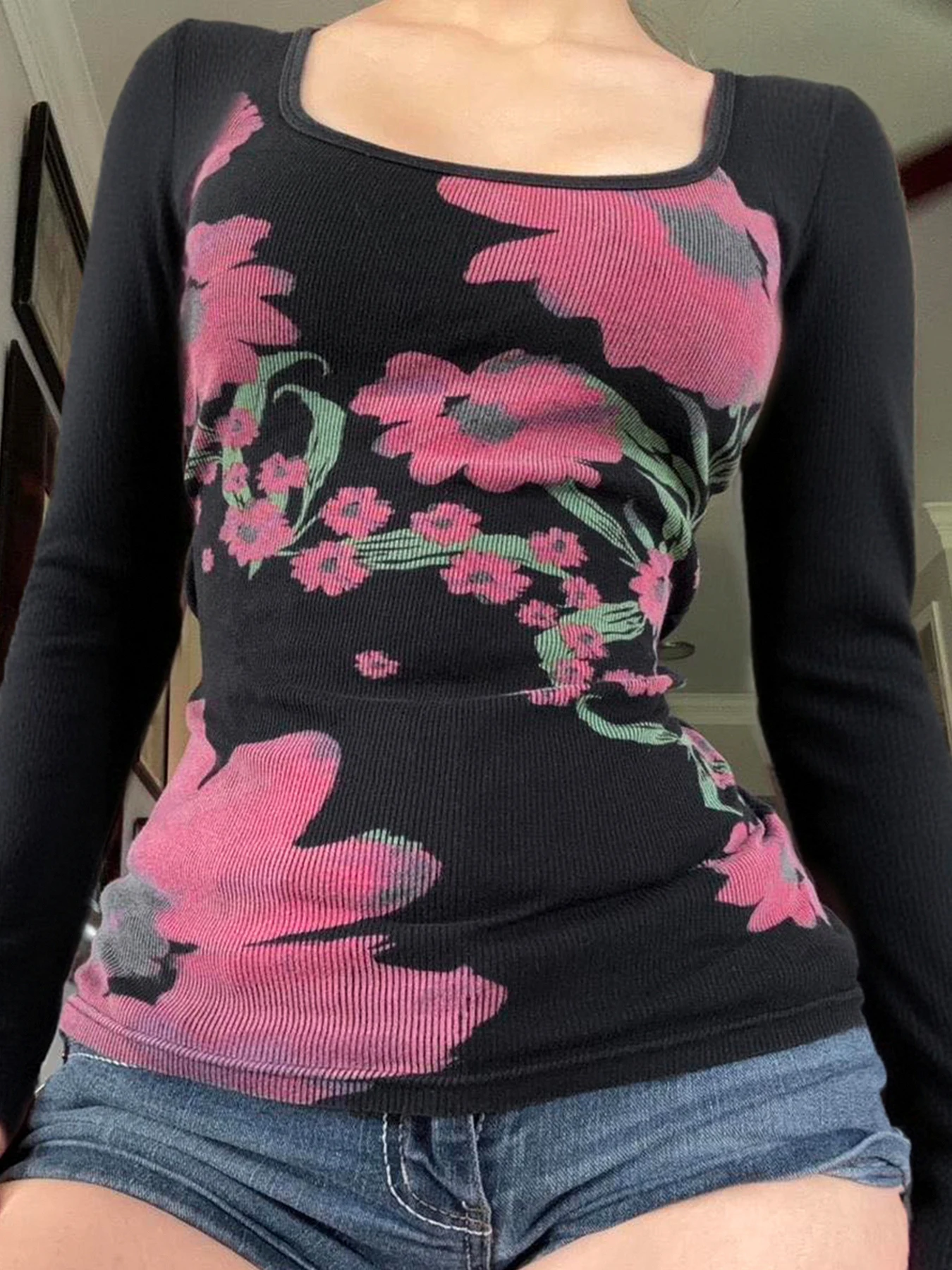 [RUOKE] Vintage Floral Printed O-neck Long Sleeve Tops For Women Y2K Retro T-shirt Casual Contrasting Slim Fit Tees Daily Outfit