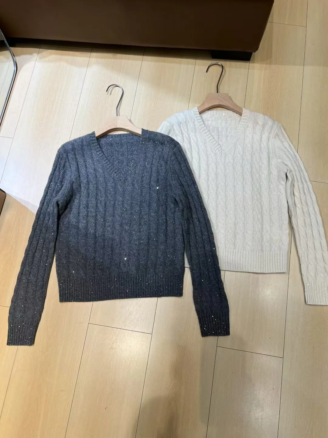 

Осенний повседневный женский кашемировый свитер с v-образным вырезом и длинными рукавами