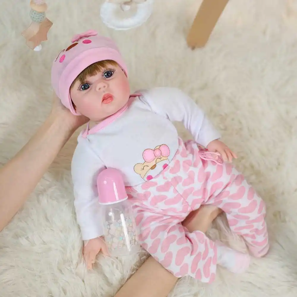 

Cloveray 22-дюймовая классическая реалистичная кукла реборн, супер милая мягкая виниловая кукла, высококачественная игрушка, игровой домик, кукла, детский рождественский подарок