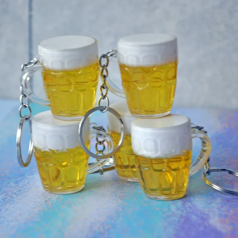 Mini porte-clés de bouteille de bière de Simulation, tasse de bière en acrylique pour hommes et femmes, pendentif de sac de voiture, accessoires, cadeau de fête de Bar