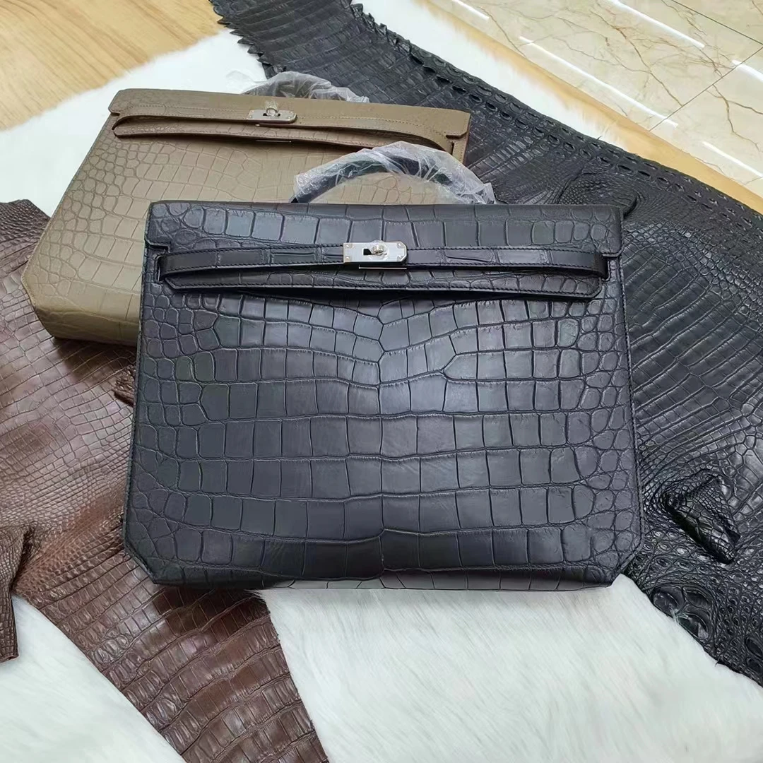 2023 new top quality genuine real crocodile skin men briefcase alligator leather official men business bag matt grey black color