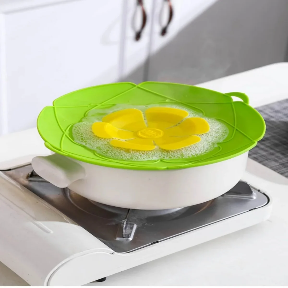 26CM Heat Resistant Silicone Pot Lid Multi-Purpose Kitchen Splash Guard Pot Lid Steamer Lid Cooking Tools Kitchen Cooker