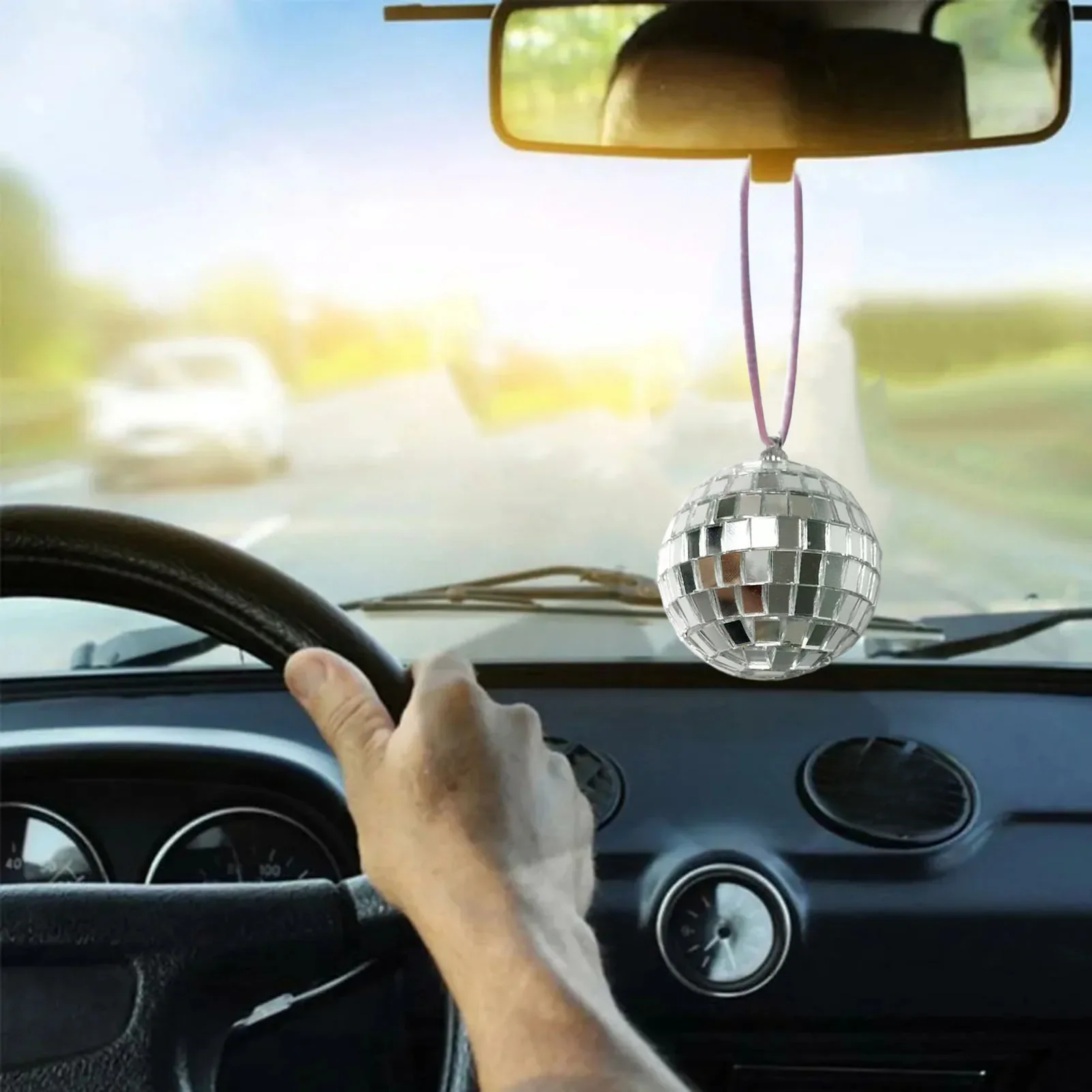 Pendentif de rétroviseur de voiture, boules Disco, boule Globe Durable, pendentif en strass pour fête de voiture ou effets d'éclairage Dj