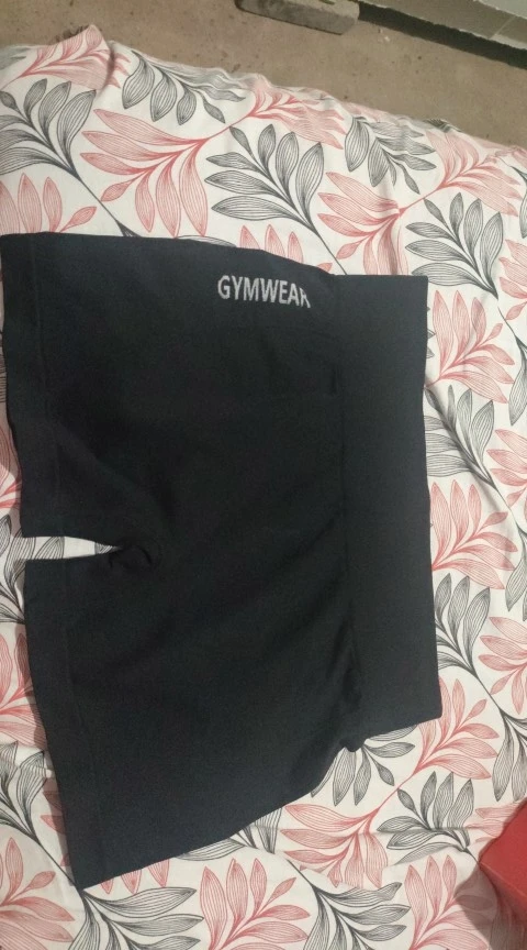 Foto de una compradora con Short Sculpt