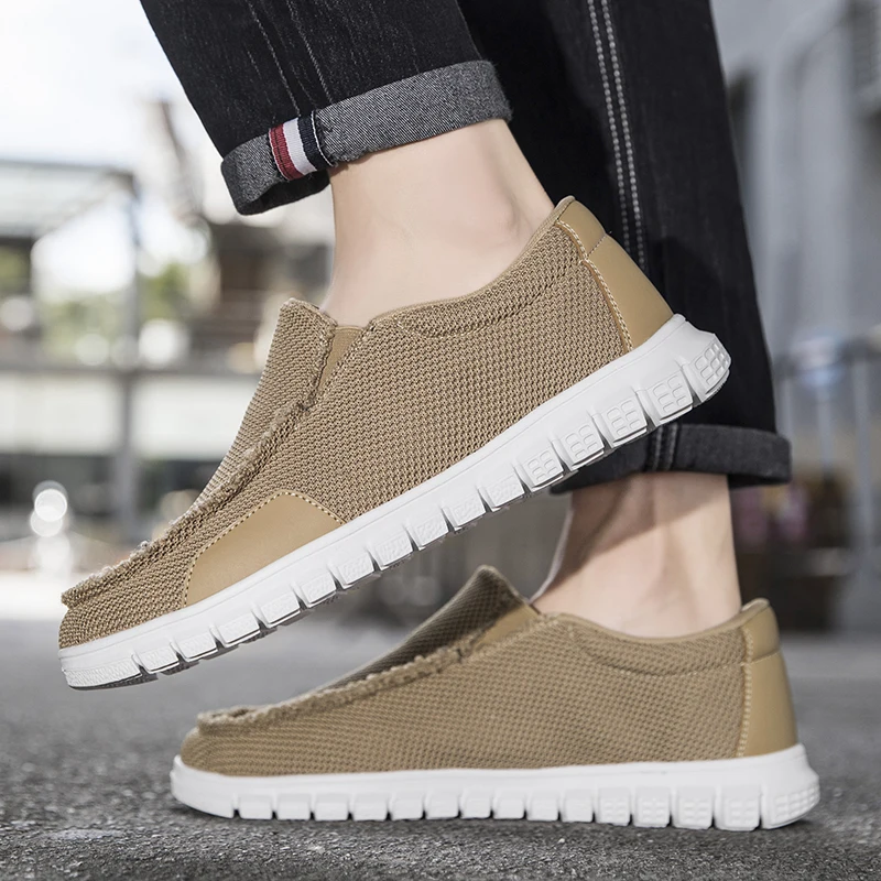 Men's Breathable Knit Slip-On Shoes, Lightweight Walking Sneakers for Outdoor Walking, Commuting and Casual Daily Wear