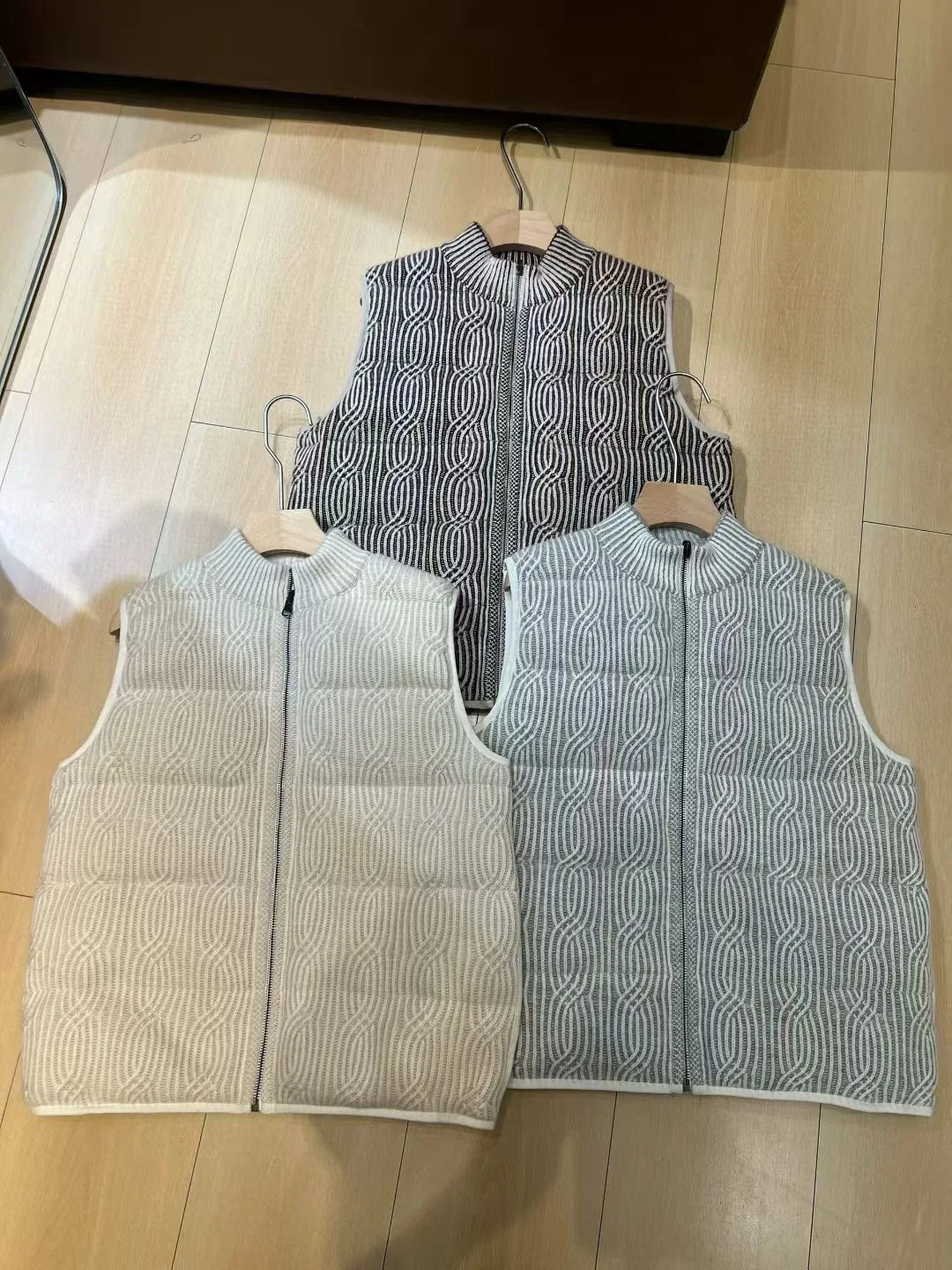 

High quality autumn-winter women's 100% cashmere down vest