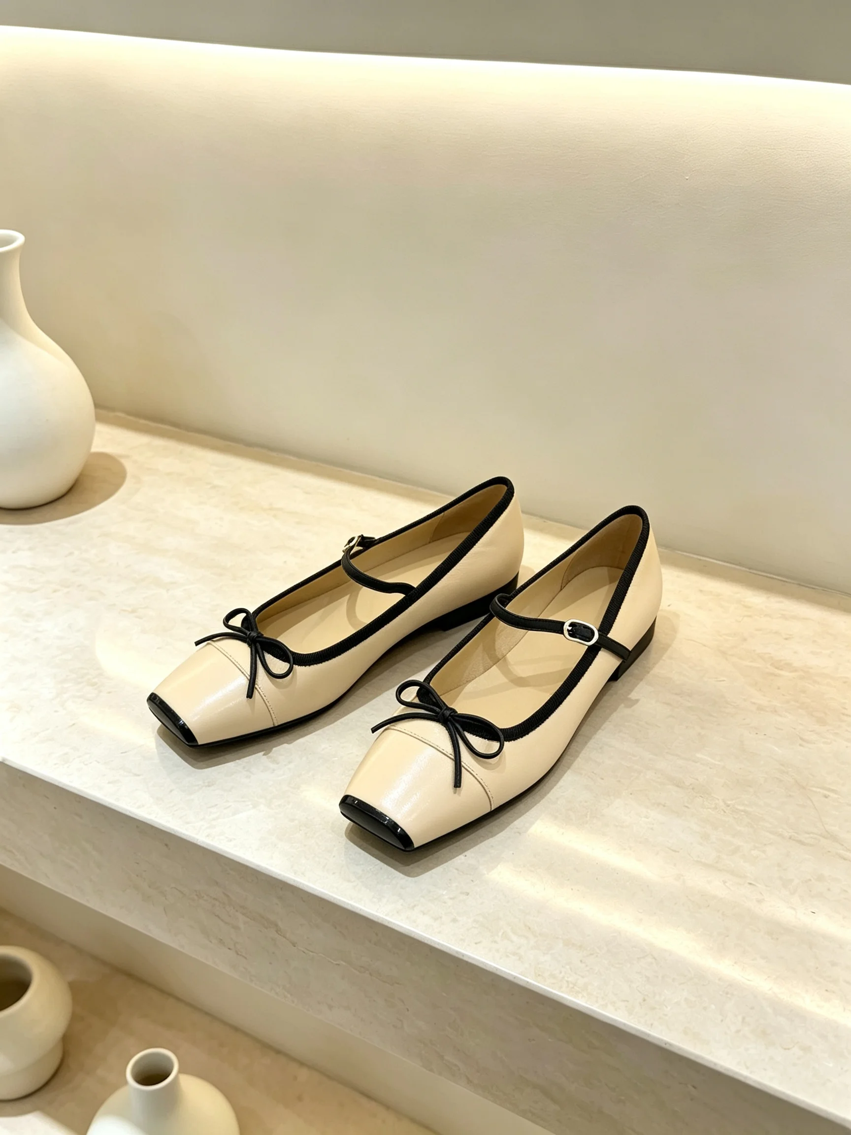 2026 Women's Retro Mary Jane Flats with Thin Straps Bow Square Toe and Low-Cut Commuter Shoes ZX8411
